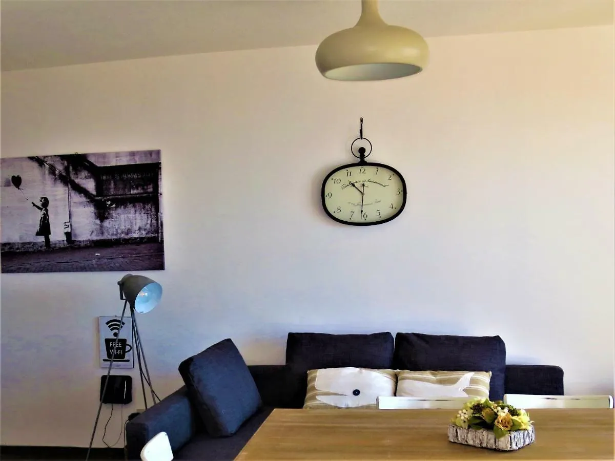 Appartement Quarto Di Luna Genua